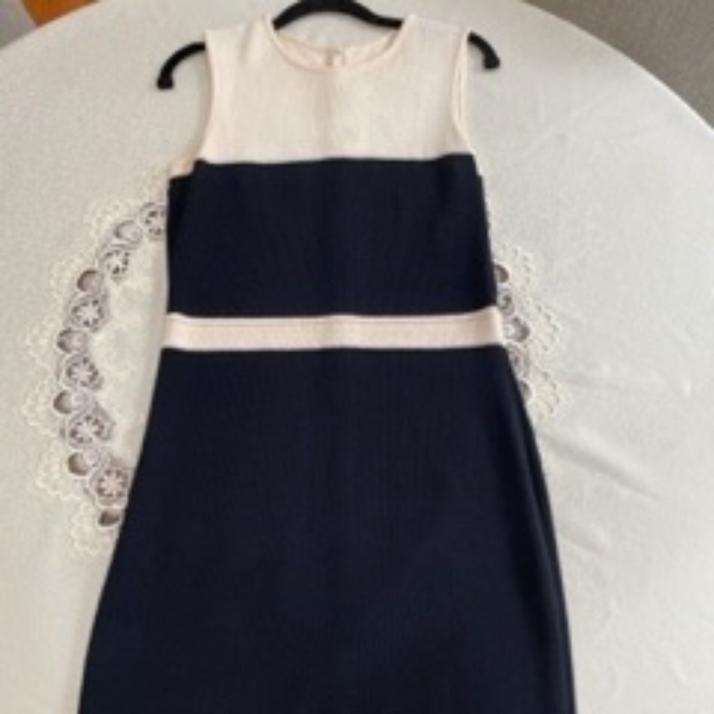 St John knit Dress, Size 4,  Black, and Cream